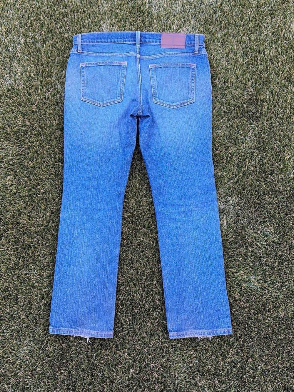 Tommy Hilfiger Straight Denim Jeans Distressed Medium Wash 32/30